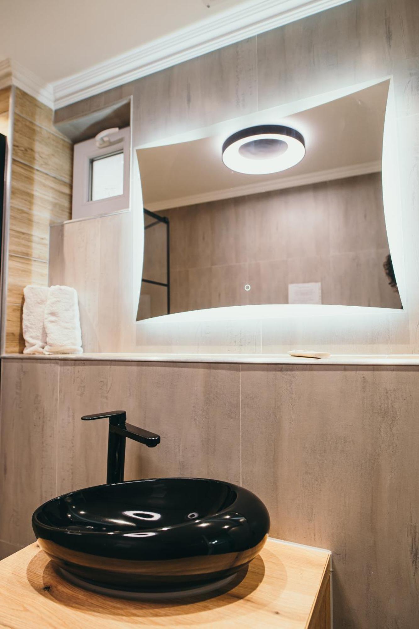 Insomnia Studio Drobeta Turnu Severin Ngoại thất bức ảnh