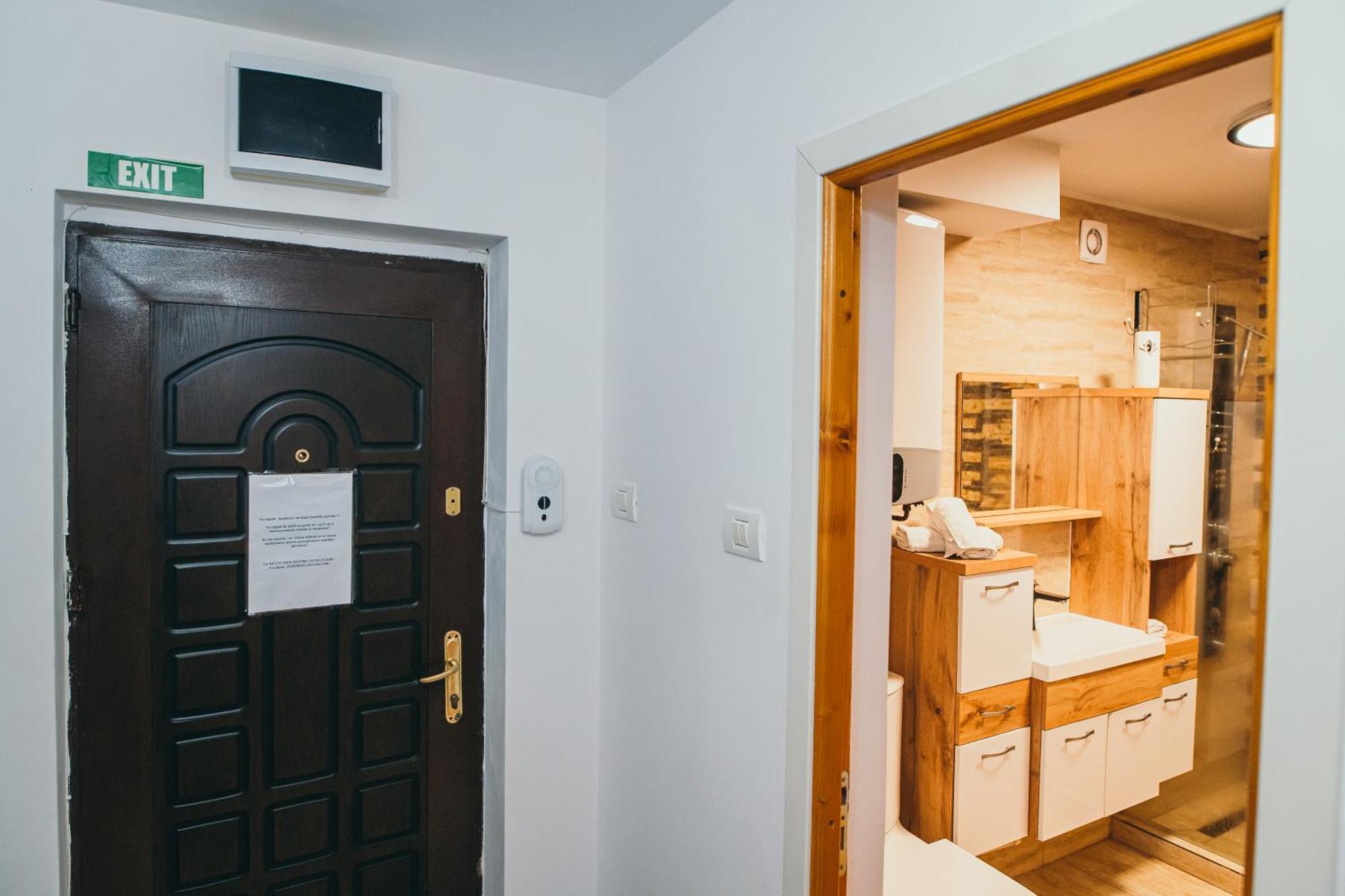 Insomnia Studio Drobeta Turnu Severin Ngoại thất bức ảnh