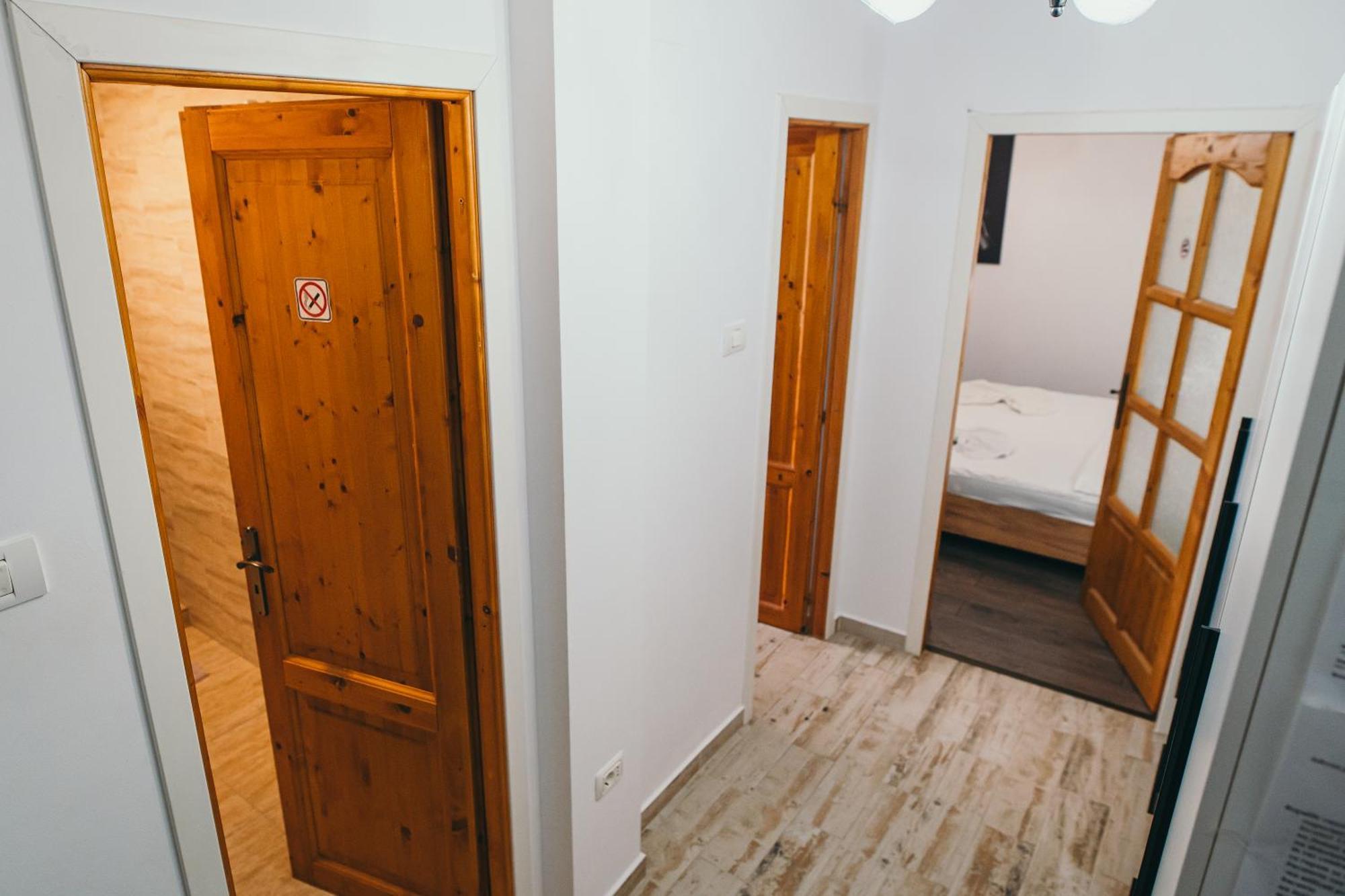 Insomnia Studio Drobeta Turnu Severin Ngoại thất bức ảnh