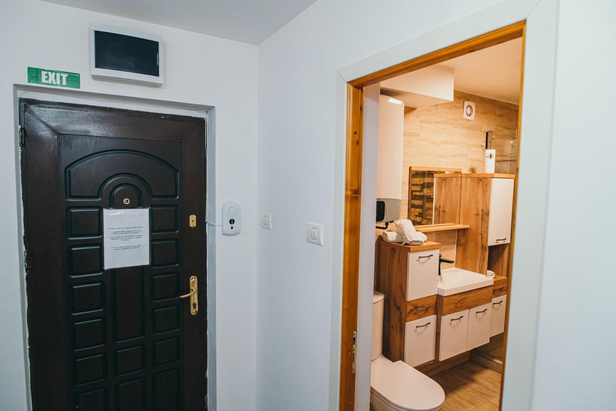 Insomnia Studio Drobeta Turnu Severin Ngoại thất bức ảnh